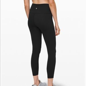 LULULEMON WUNDER UNDER TIGHT 25” size 4